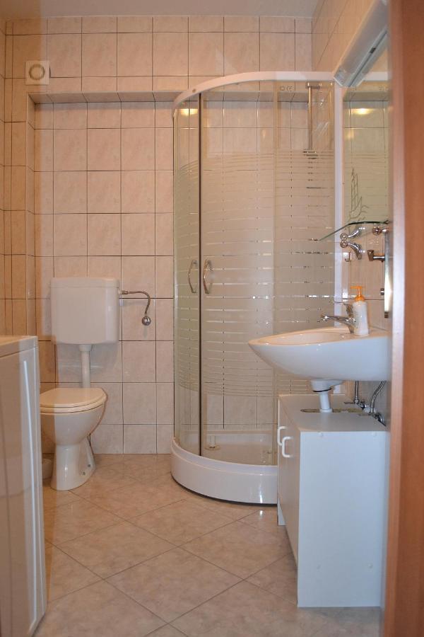 Apartments Lili Zára Szoba fotó