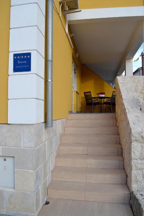 Apartments Lili Zára Kültér fotó