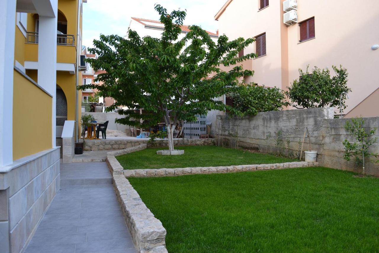 Apartments Lili Zára Kültér fotó